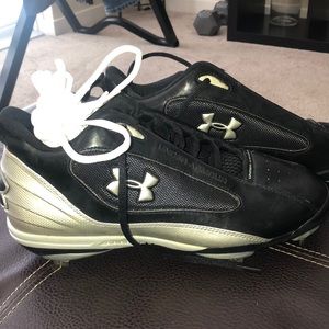 Baseball Under Armour spikes